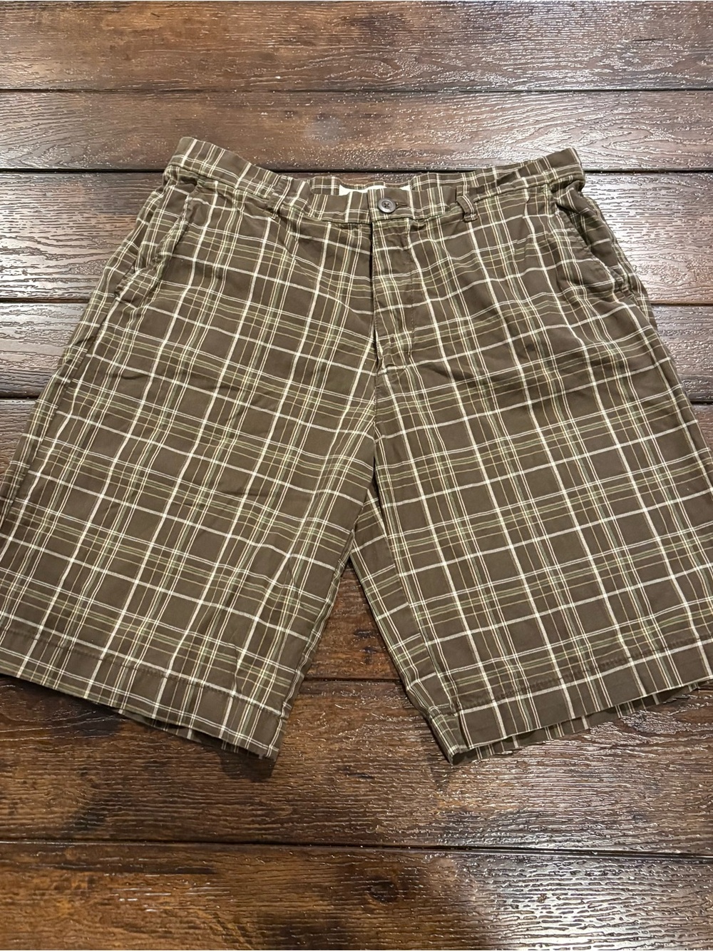 Old Navy Surplus Vintage brand Brown Plaid Flat-Front Men's Shorts